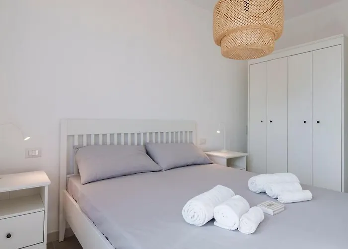 公寓 Panoramic Seaview 奧爾比亞